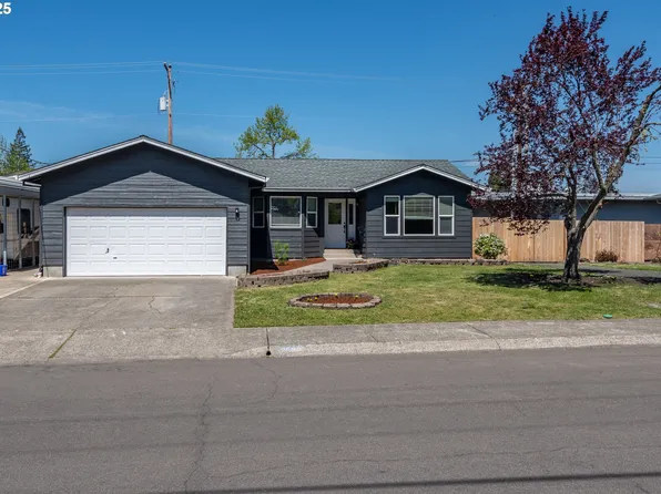 2532 W Jay Ave, Roseburg, OR 97471