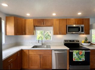 82-6136 Road D, Captain Cook, HI 96704