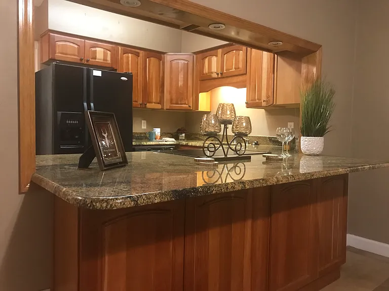 3721 Surrey Dr — Photo 6