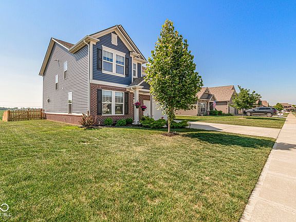 4th image of 2814 Larkspur Dr