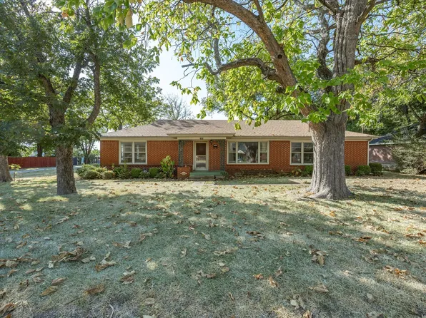 1003 E Milam St, Ennis, TX 75119