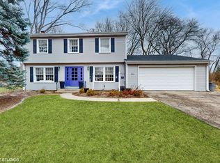 246 McCreey Ave, Glen Ellyn, IL