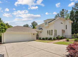 2585 Links End, Roswell, GA 30076