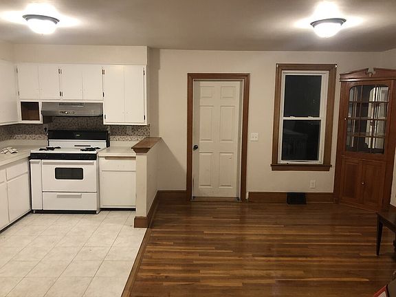 4th image of 40 Alfred St