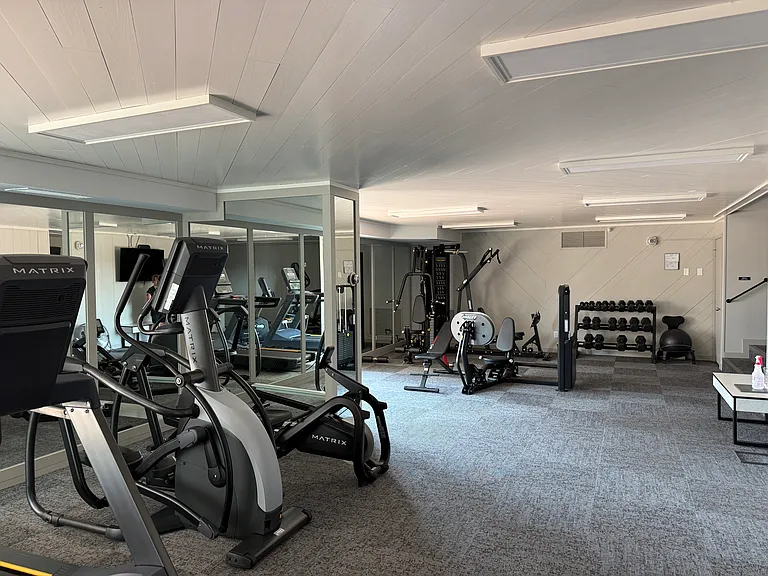 66 9th St E #1505 — Photo 20