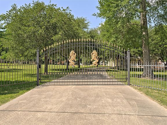 5th image of 27541 Kingport Dr