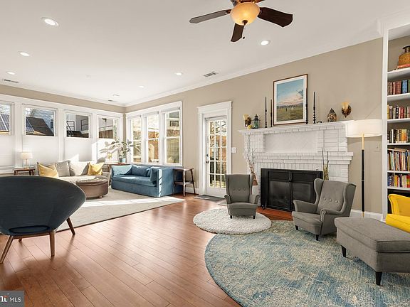 4th image of 1409 Decatur St NW