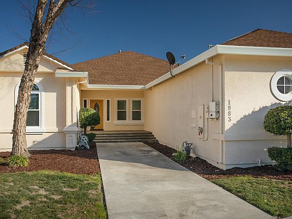 2nd image of 1983 Hooper Rd