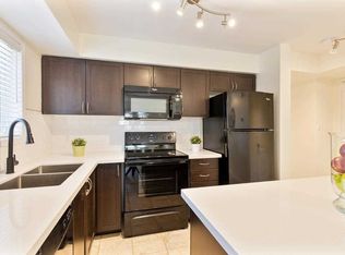 39 Hays Blvd #20, Oakville, ON L6H0J1