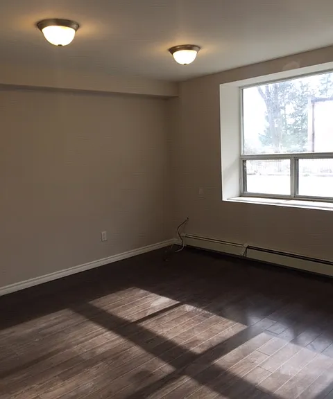900 Jane St #B6 — Photo 21