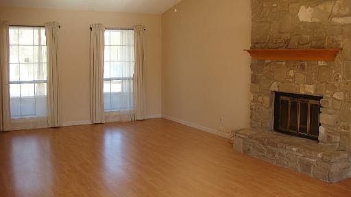 4th image of 5723 WOOD OAK ST