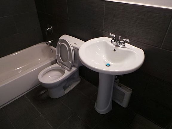 5th image of 3440 N Lake Shore Dr APT 5D