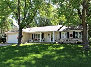 2701 Hawthorne Ln, Stillwater, MN 55082