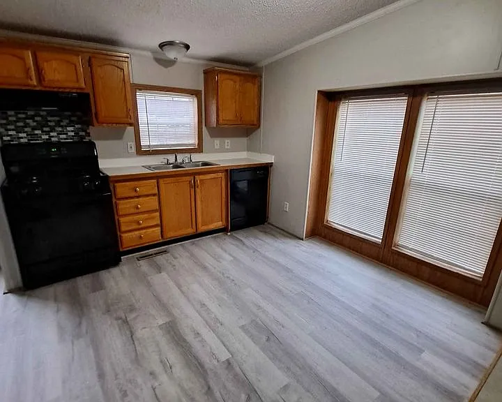 Woodland Estates (MI) — Photo 20
