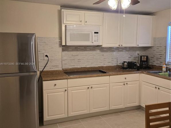 5712 Hollywood Blvd Unit 2