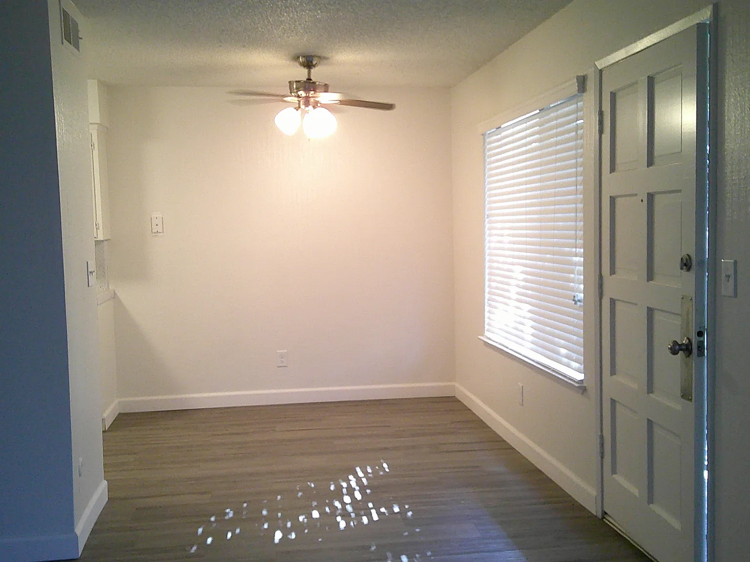 1 bed, 945 sqft, $1,395 — Photo 2
