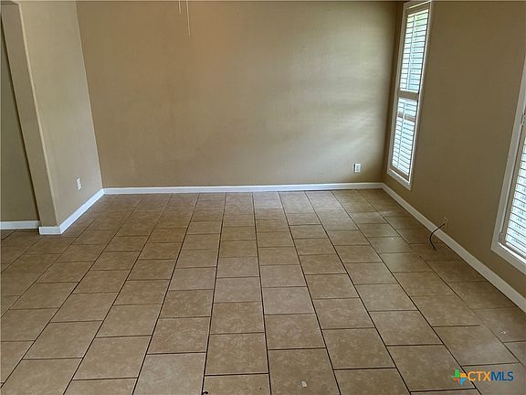 4th image of 3906 Mariam Rd