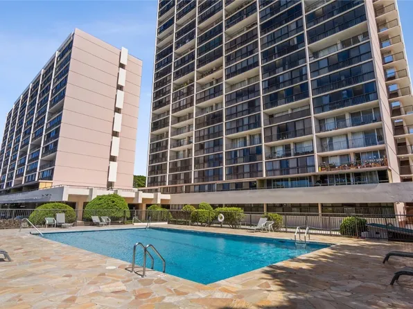 4300 Waialae Ave APT A703, Honolulu, HI 96816