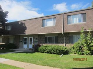 124 W Falls Rd, Grafton, WI 53024