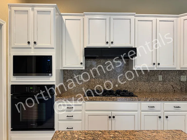 3949 Moraga Dr — Photo 19