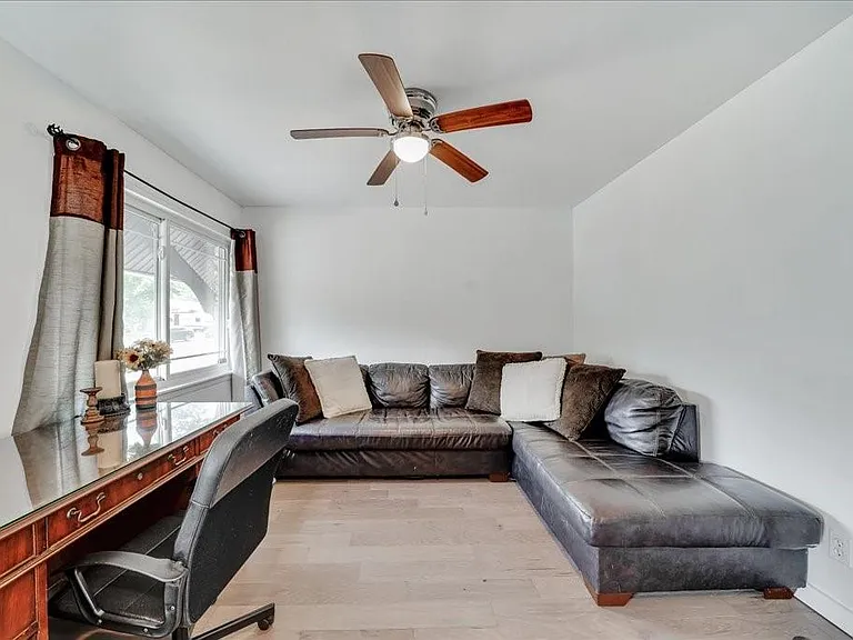 8001 Briarwood Ln — Photo 6