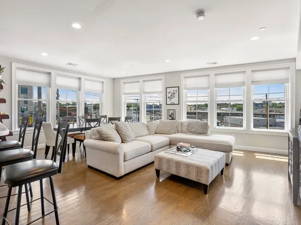 71 Willow Ct #5, Dorchester, MA 02125