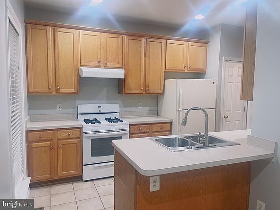 5th image of 5180 Fiery Dawn Ct