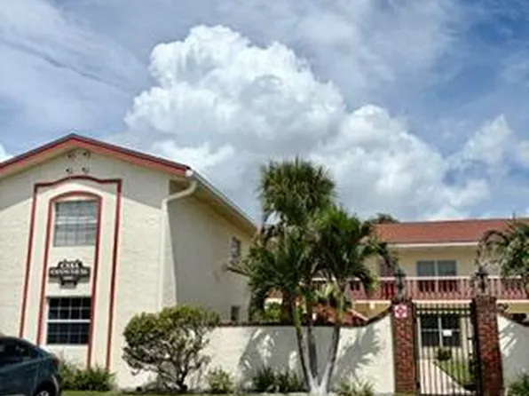 300 Monroe Ave APT 17, Cape Canaveral, FL 32920
