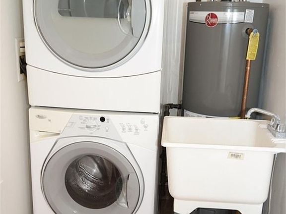4th image of 195 Lenox Ave APT 4