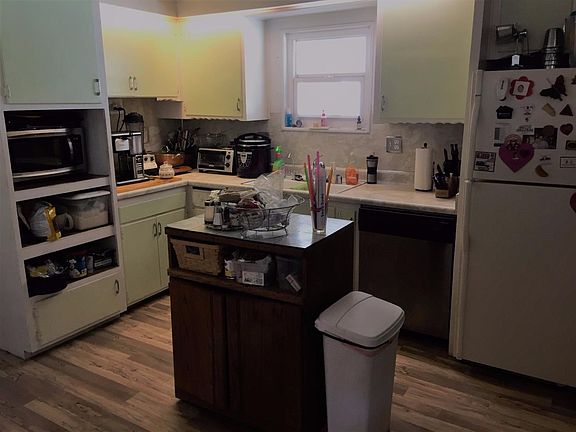 3rd image of 19224 Westlawn St