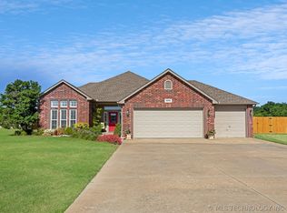 6936 S 302nd East Ave, Broken Arrow, OK 74014