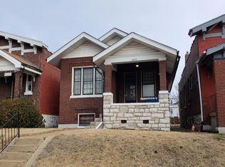 4833 Sacramento Ave, Saint Louis, MO 63115