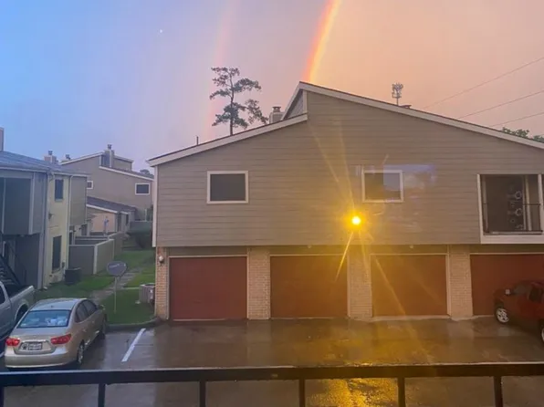 Trailing Vine Apartments