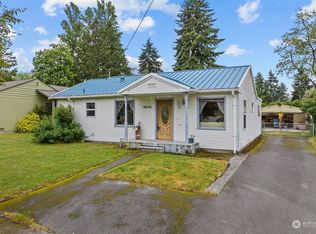 16040 25th Ave NE, Shoreline, WA 98155