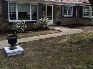 411 Vineyard Dr, Gibsonia, PA