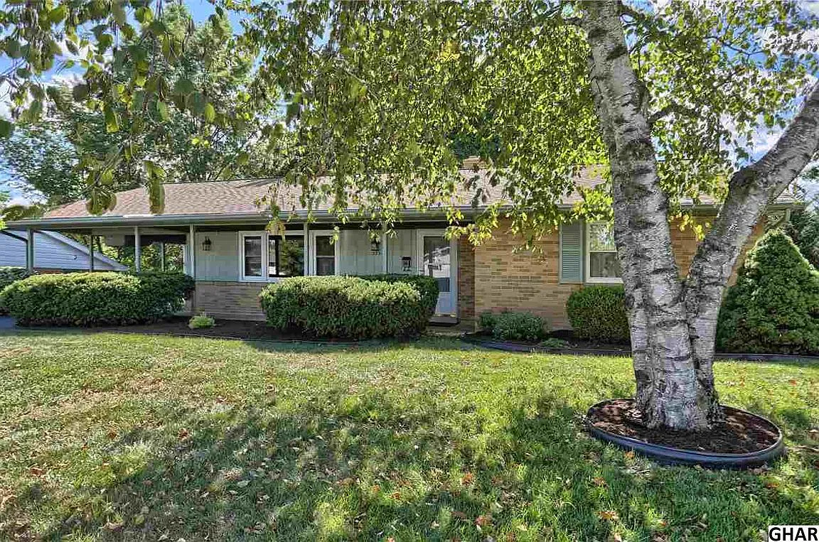 326 N Holly St photo 1