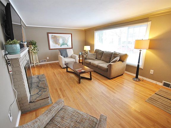 5th image of 546 E Garland Ave