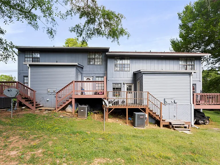 515 N Walnut St #B — Photo 2
