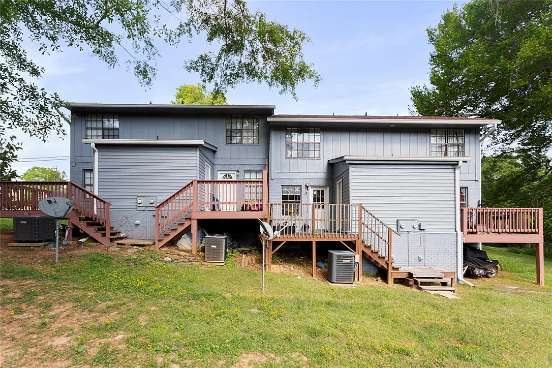 Building Photo - 515 N Walnut St #B