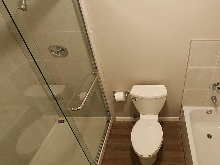 1079 Mohr Ln #D13 — Photo 8