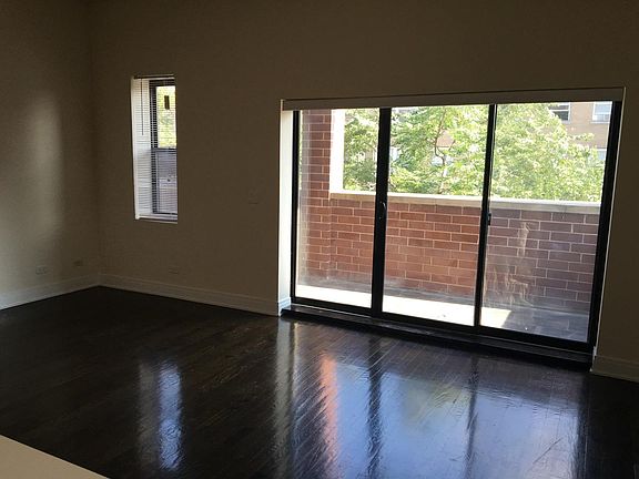 3rd image of 1410 W Morse Ave #5A