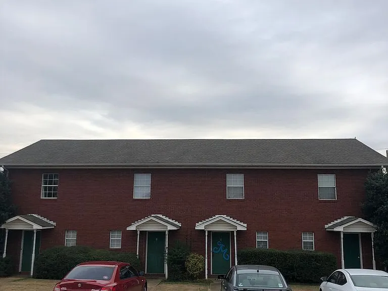 412 E Roosevelt Ave — Photo 3