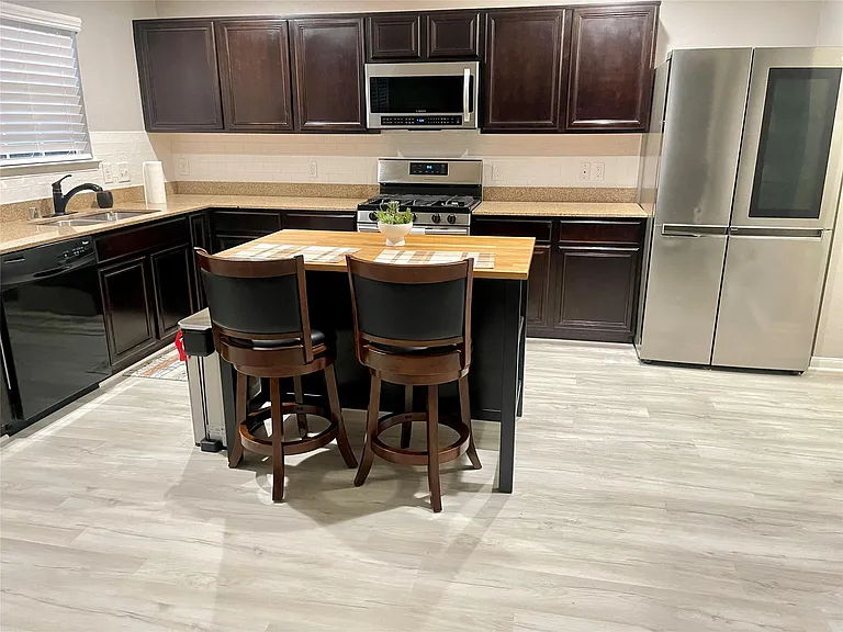 21439 Veneto Hills Ct — Photo 10