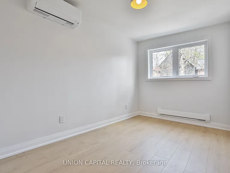 612 Gerrard St E #2 — Photo 12