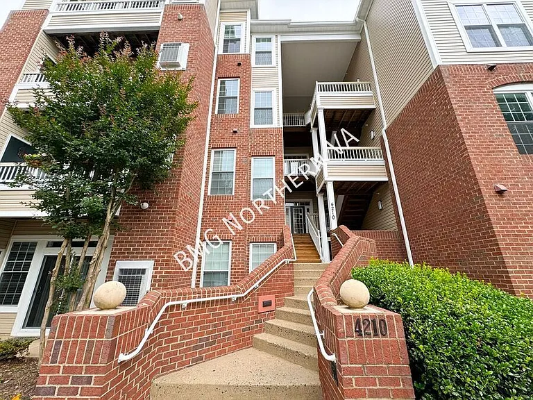 4210 Mozart Brigade Ln #G — Photo 2