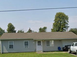 156 Iroquois Ave, Lancaster, NY 14086