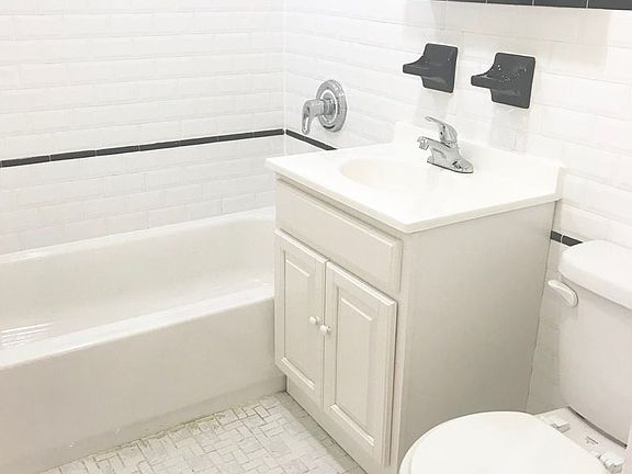 4th image of 1336 Caffrey Ave #3C
