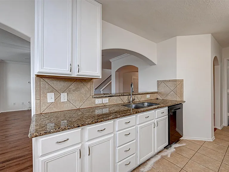 6906 Anson Point Ln — Photo 11