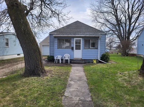 603 Division St, Mendota, IL 61342
