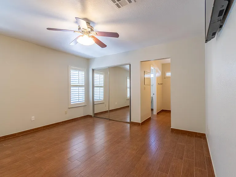 1321 Del Mar St #3 — Photo 8